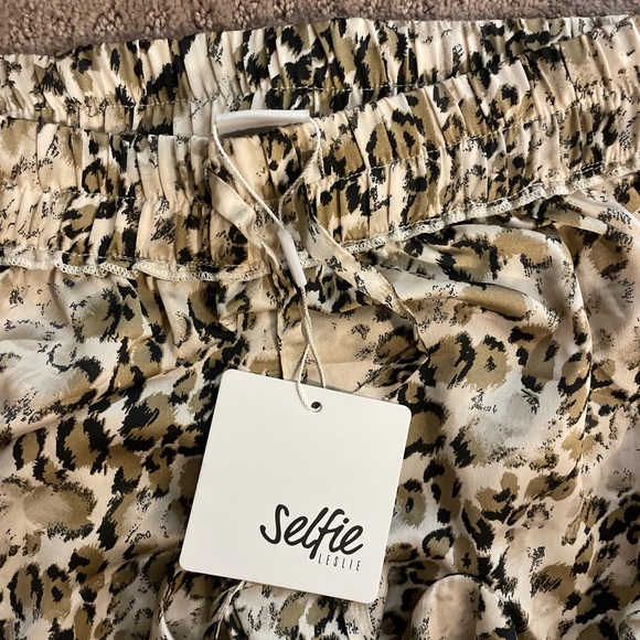 NWT Mini cheetah Skirt - Picture 2 of 3